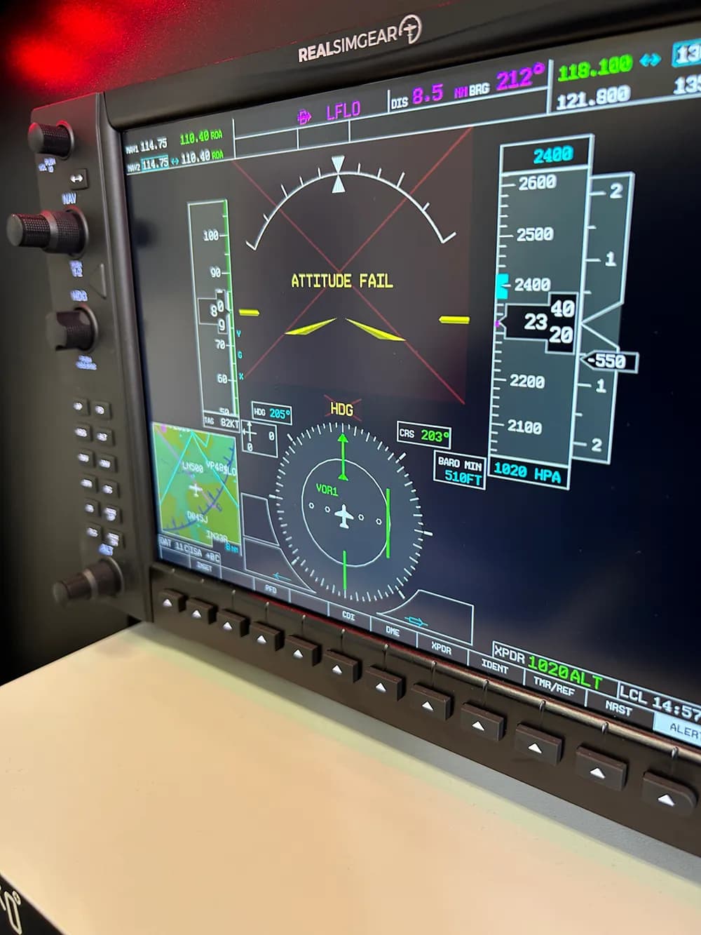 Le G1000 affichant une panne d’horizon pendant un exercice